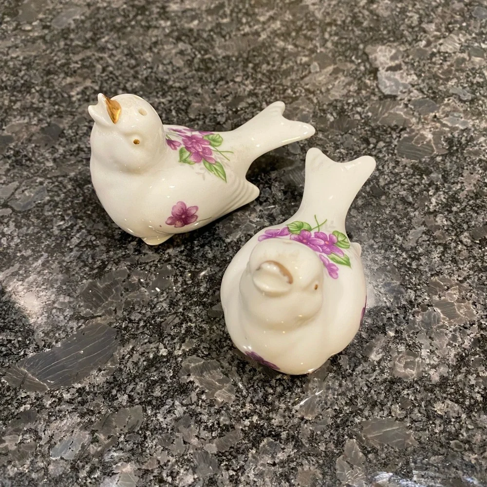 Victorian Violet Salt & Pepper Shakers